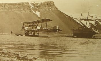 A seaplane.